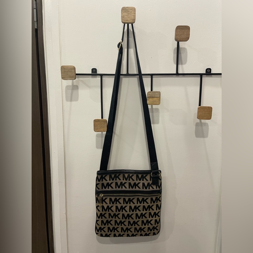 NWOT Michael Kors Crossbody